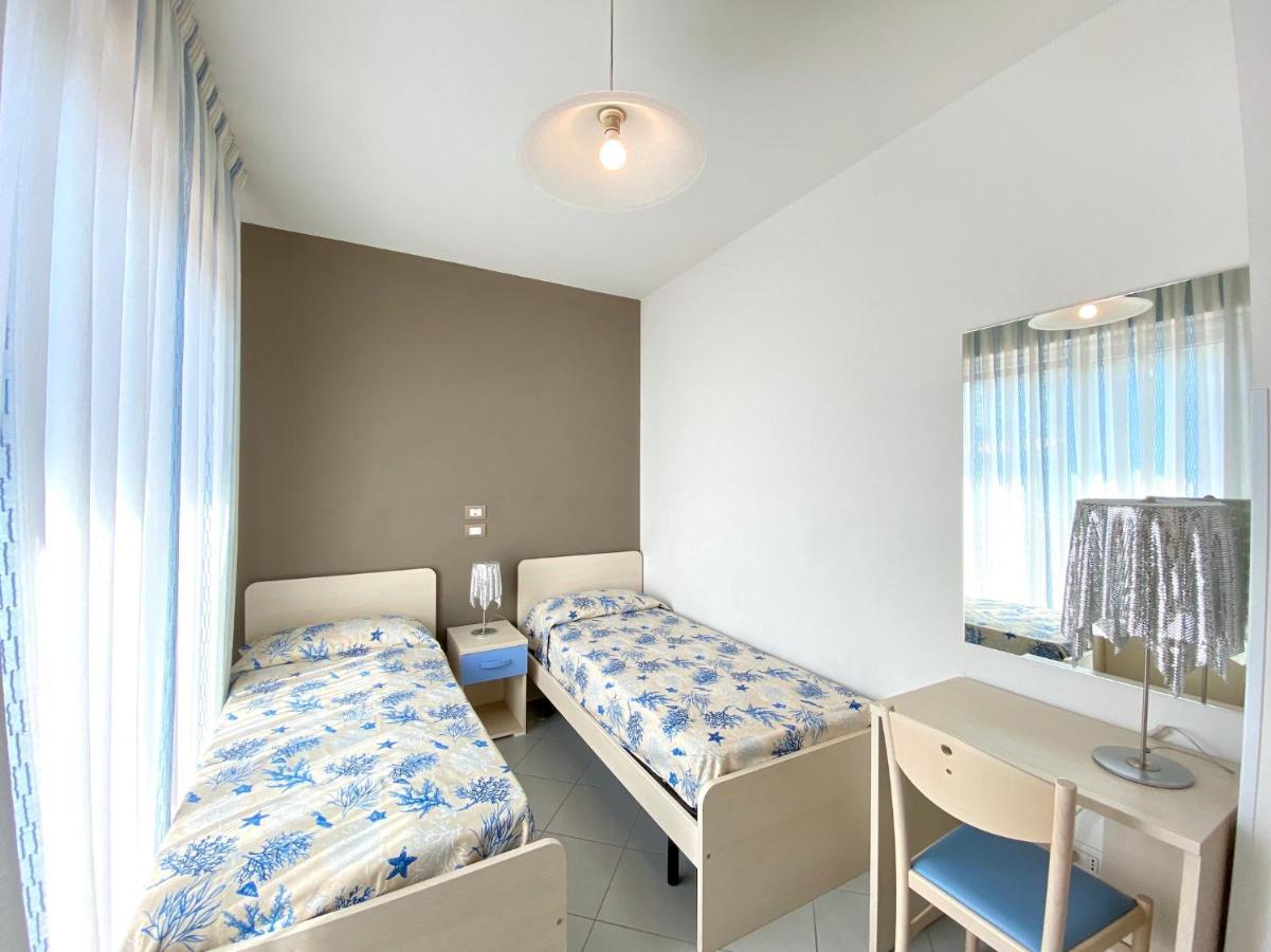 Artesi - Carraro Immobiliare Jesolo - Family Apartments Bagian luar foto